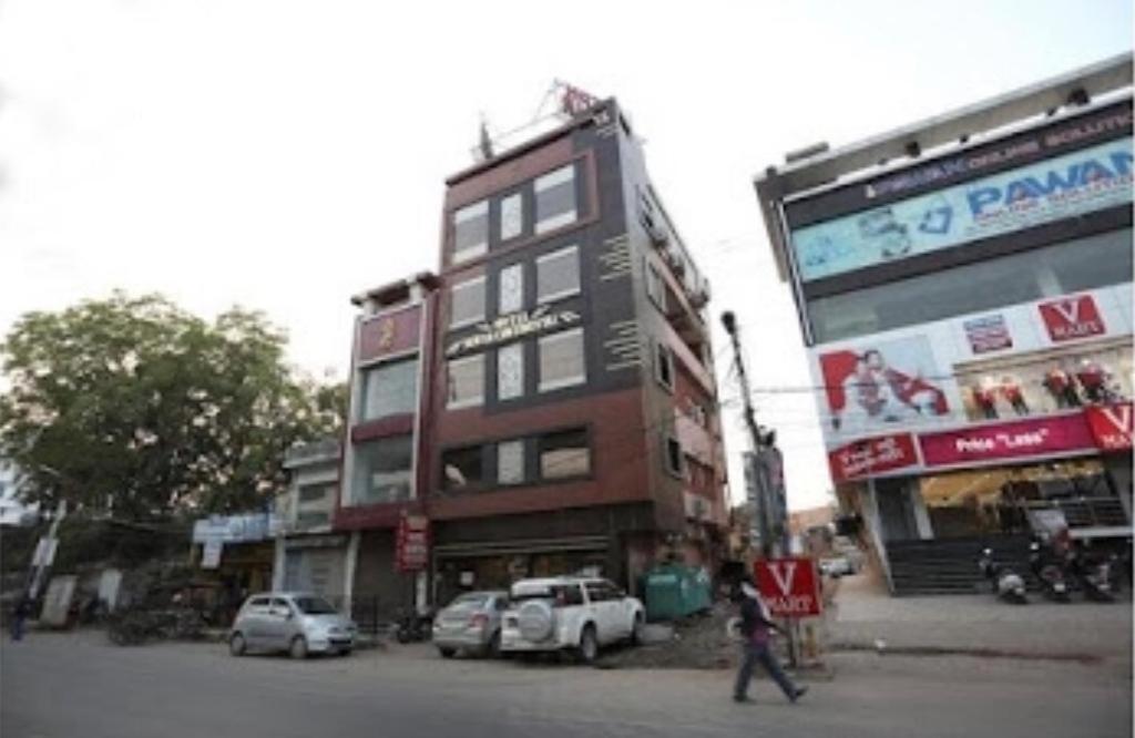 Hotel Surya Continental Lucknow Extérieur photo